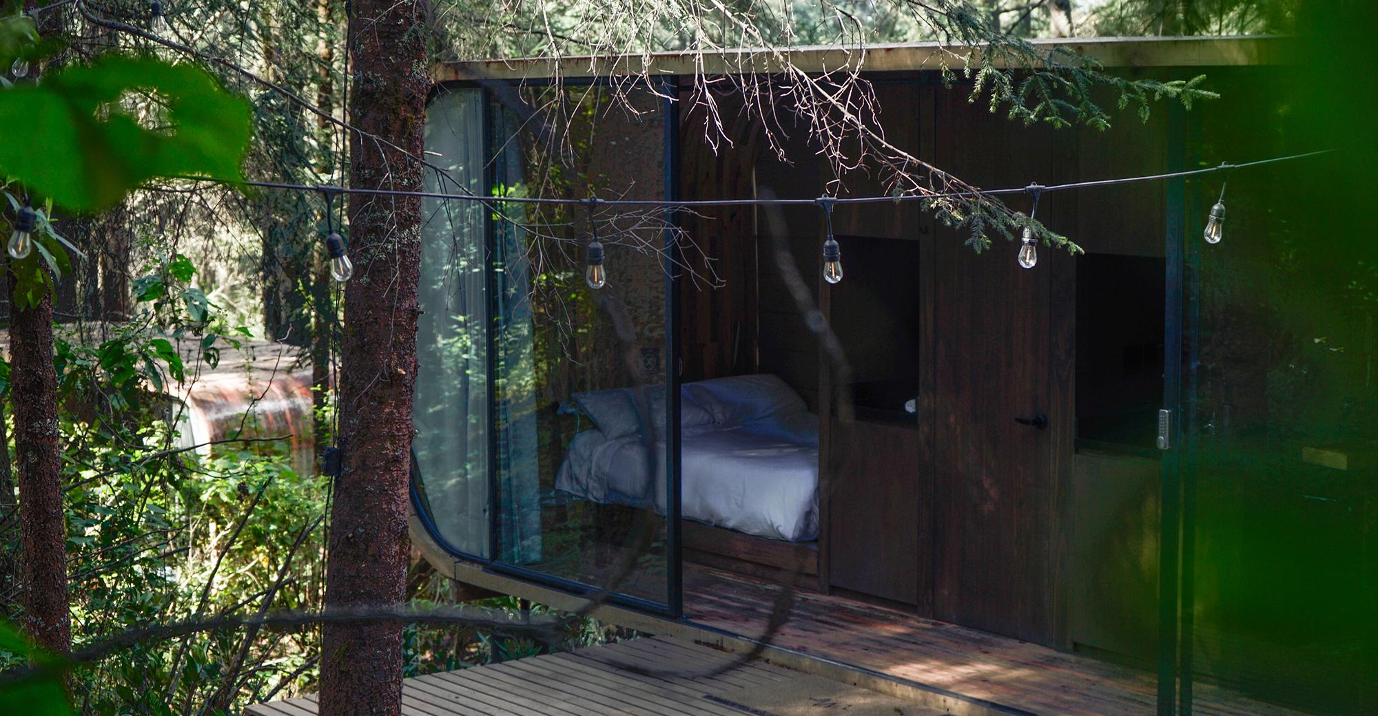 <span className='videoSpace'>C FRAME</span><br />$1’217’000 MXN_INSTALLED_PLUS TEXTILES_MINIBAR_AND_FREIGHT_<br />20 M2_ONE BEDROOM_ONE FULL BATHROOM_LIVING ROOM_KITCHENETTE_INDOOR/OUTDOOR SHOWER_